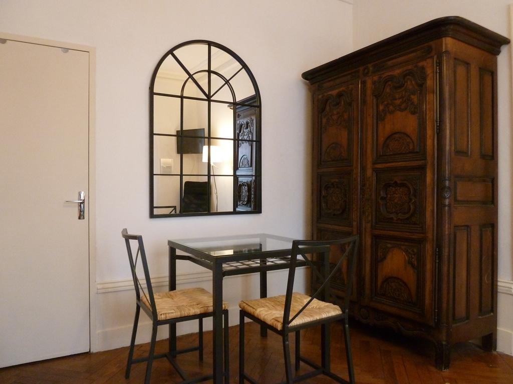 B&B "Clos Feuillat" Lyon Szoba fotó
